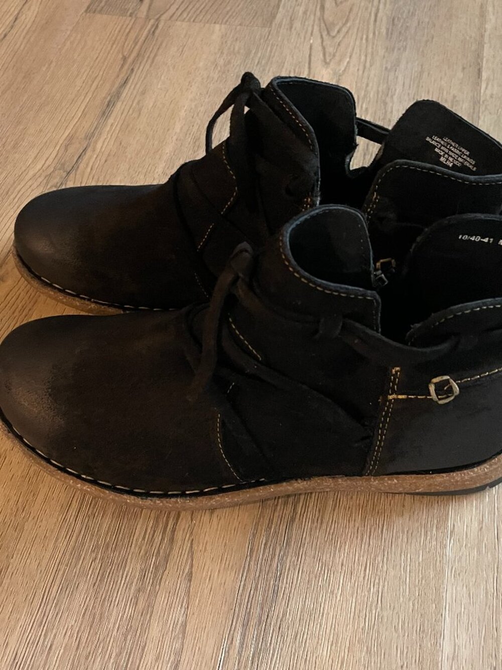 Born Tarkiln Boots Womens 10/40 Casual Side Zip Ankle Bootie Black Suede Leather